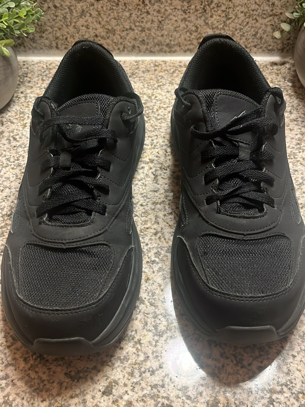 Men's Black Nortiv 8 working/ walking shoes